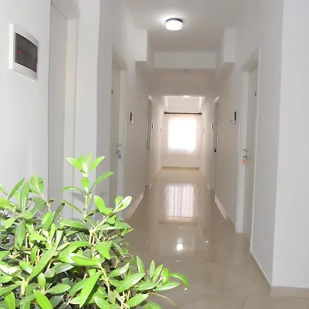 Отель Jonufra 3*